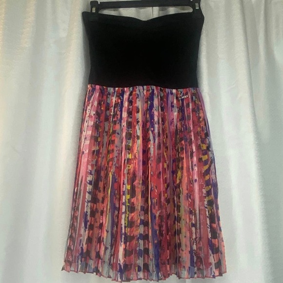 Roxy 2 Dresses PLUS a Roxy Backpack! black pink white multi womens sz XS - Picture 1 of 16